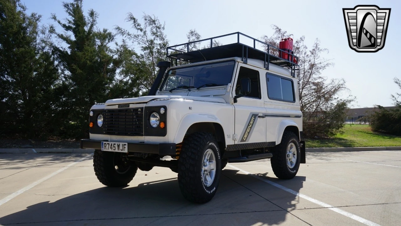 1998 Land Rover Defender 90 - Image 3 of 21