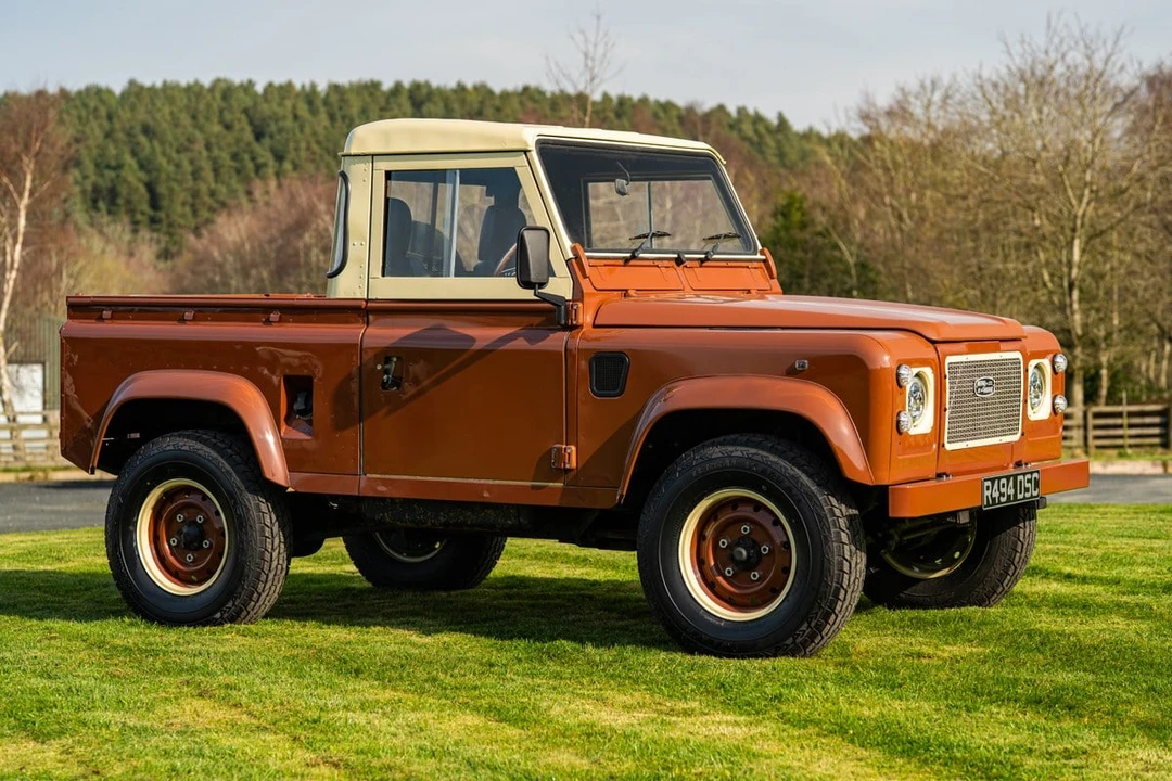 1998 Land Rover Defender 90 - Image 9 of 30