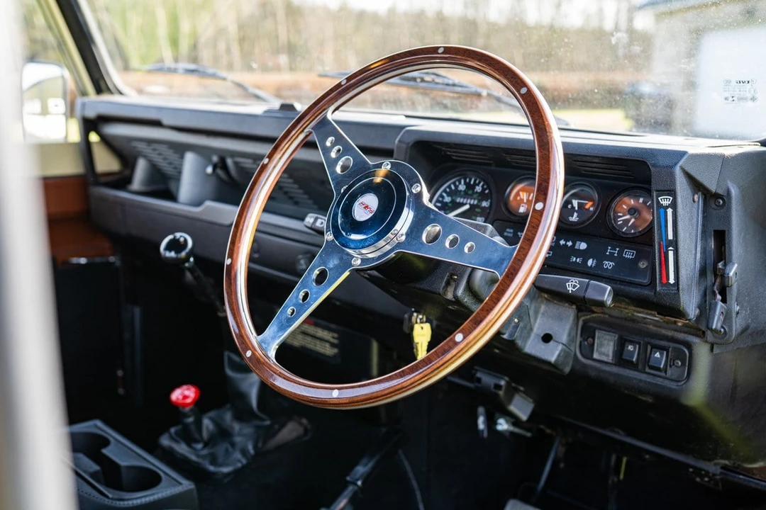 1998 Land Rover Defender 90 - Image 3 of 30