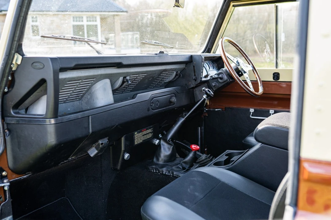 1998 Land Rover Defender 90 - Image 21 of 30