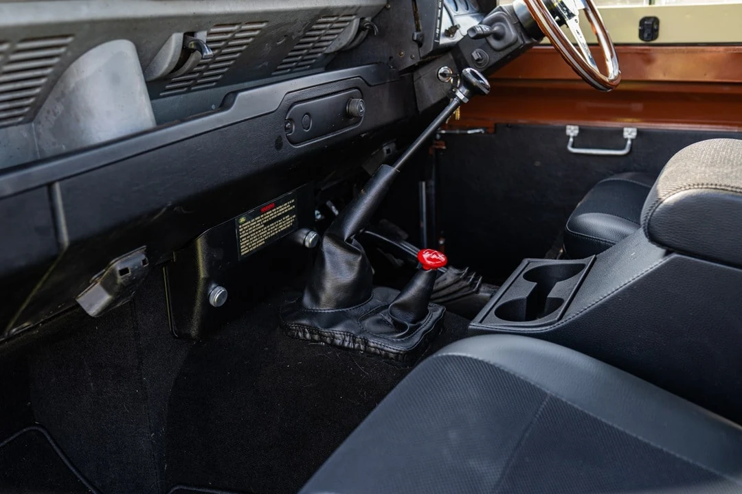 1998 Land Rover Defender 90 - Image 25 of 30
