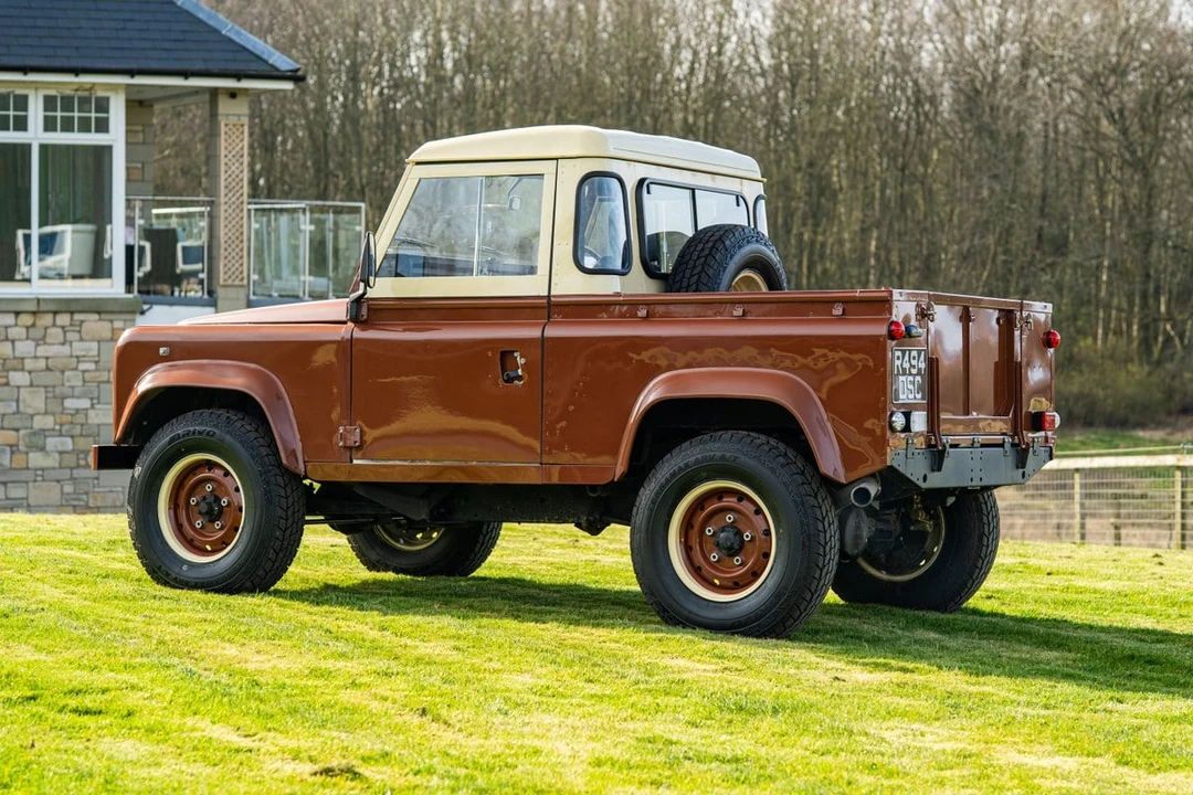 1998 Land Rover Defender 90 - Image 10 of 30