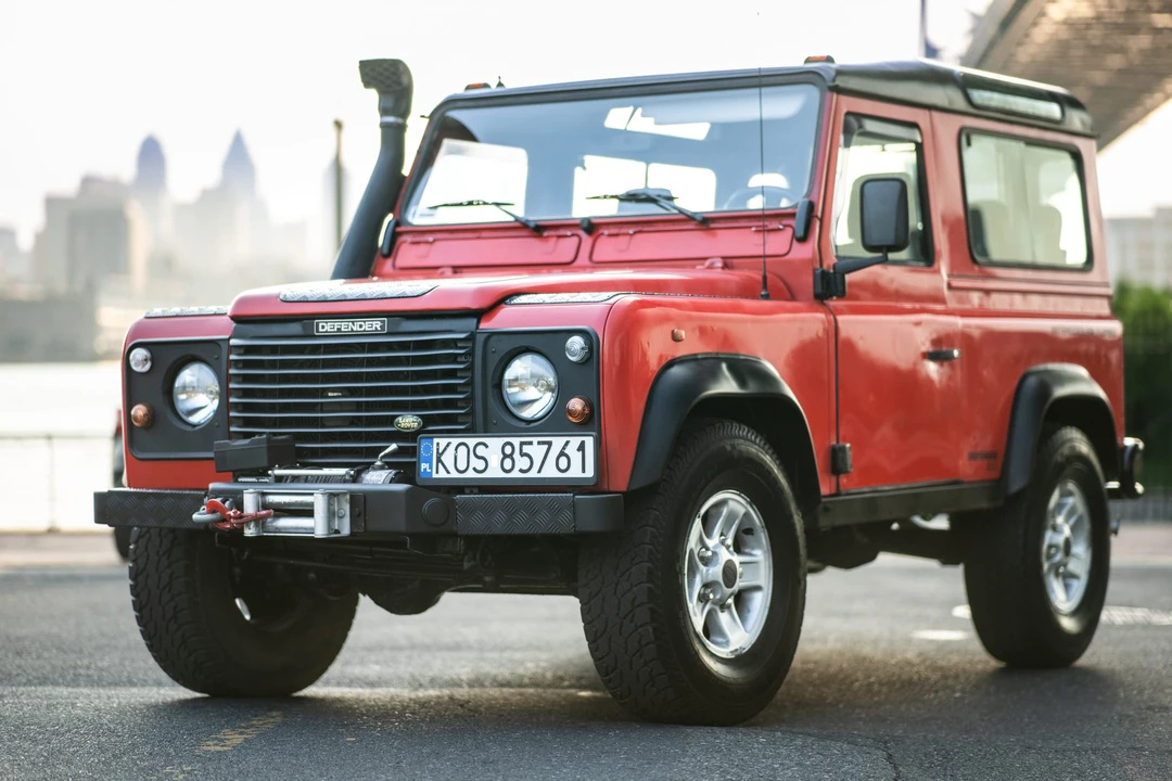 1998 Land Rover Defender 90 - Image 8 of 31