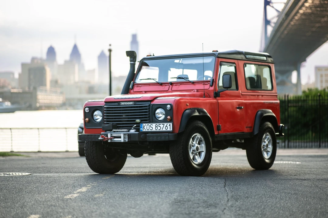 1998 Land Rover Defender 90 - Image 5 of 31