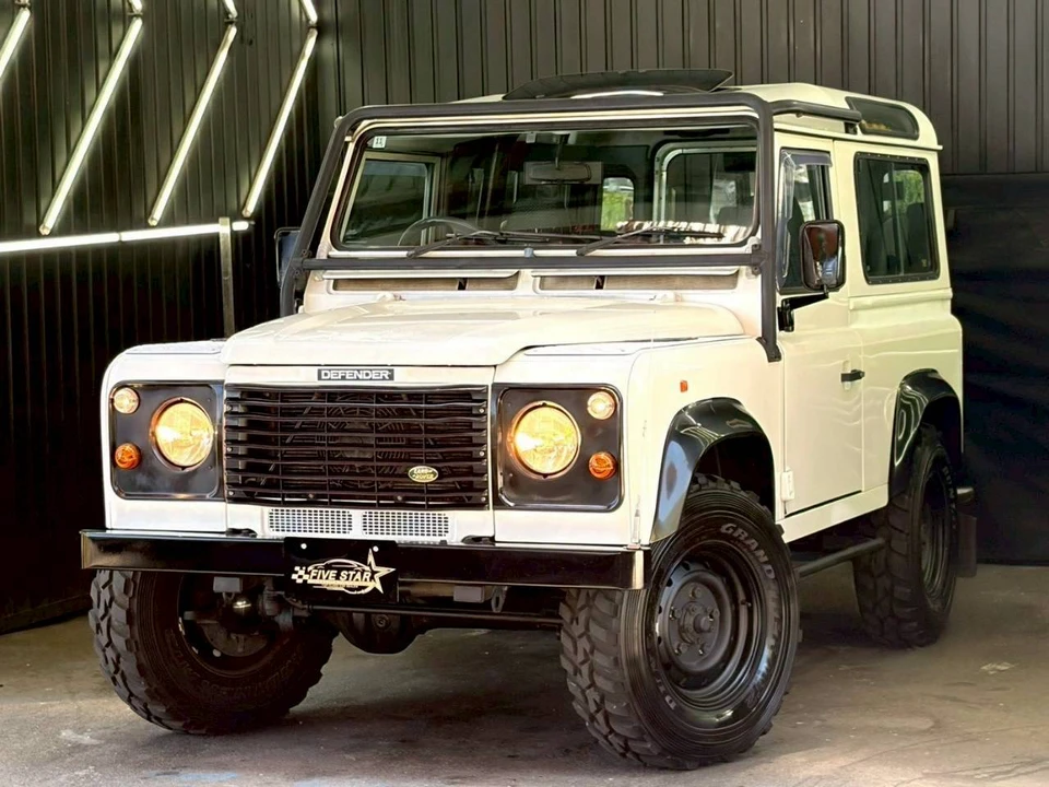 1998 Land Rover Defender 90 - Image 12 of 31