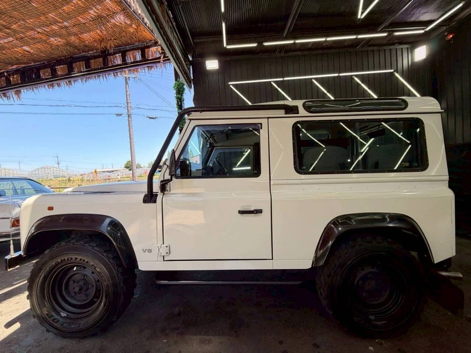 1998 Land Rover Defender 90 - Image 24 of 31