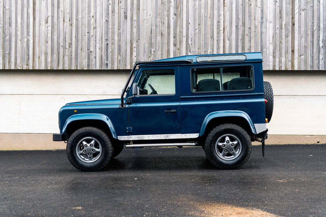 1998 Land Rover Defender 90 - Image 7 of 31