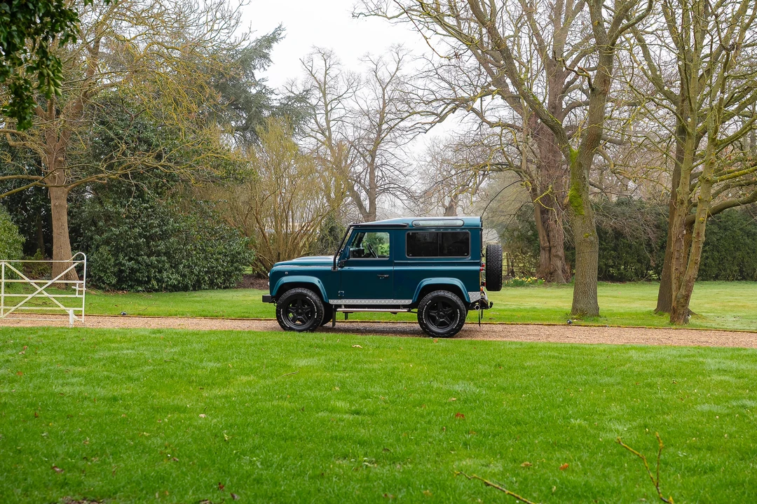 1998 Land Rover Defender 90 - Image 8 of 31