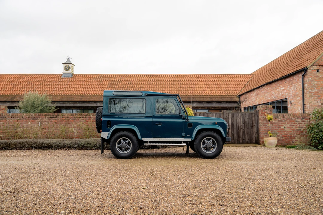 1998 Land Rover Defender 90 - Image 15 of 31