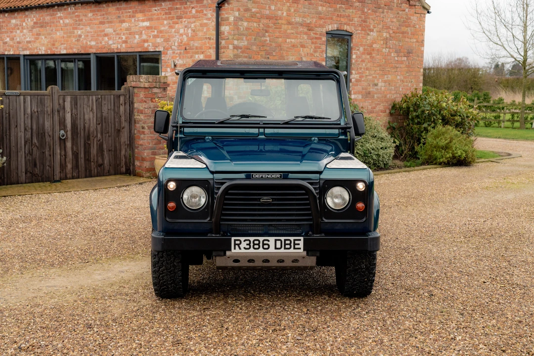 1998 Land Rover Defender 90 - Image 2 of 31