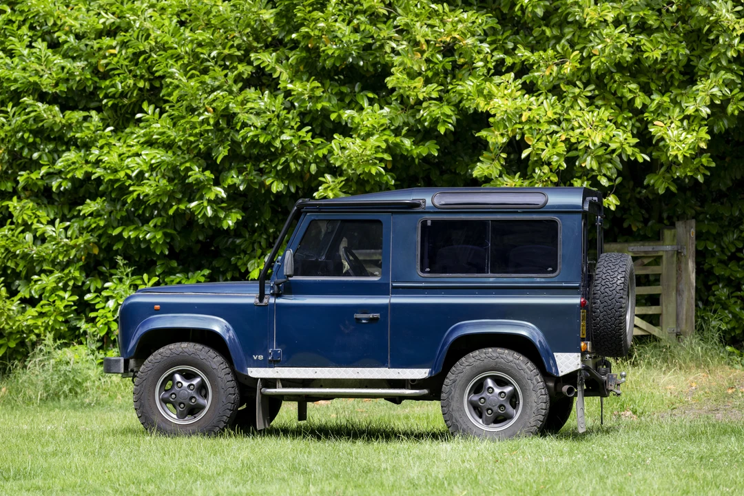 1998 Land Rover Defender 90 - Image 9 of 31