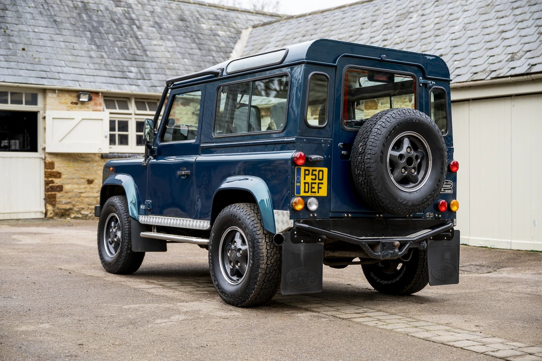 1998 Land Rover Defender 90 - Image 7 of 31