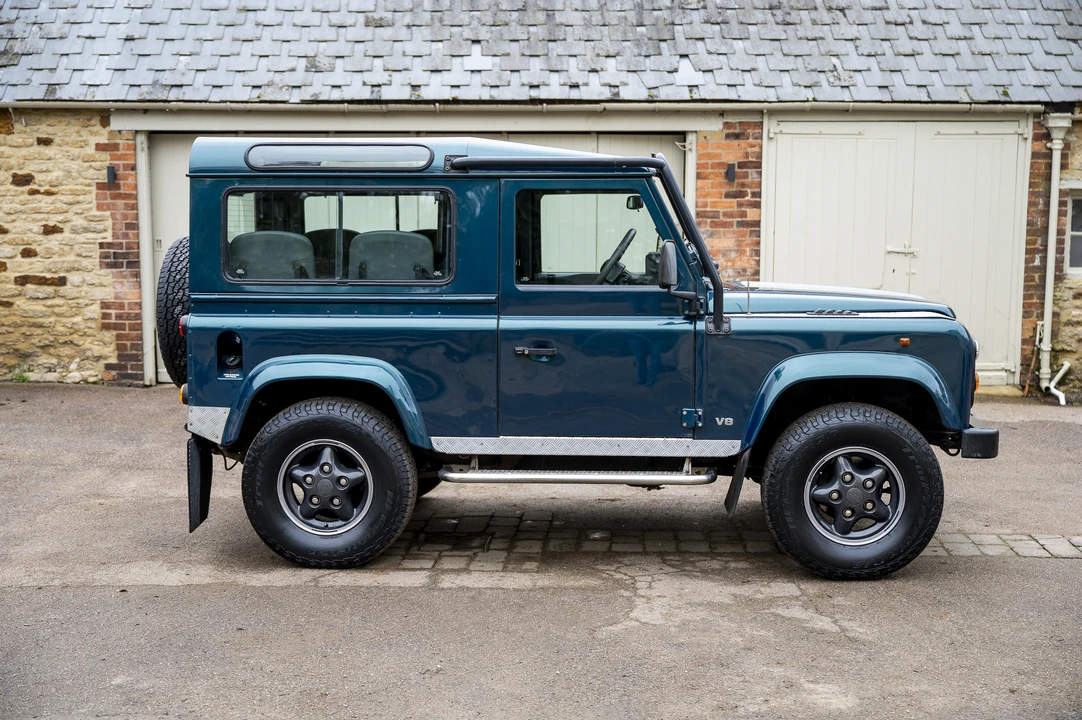 1998 Land Rover Defender 90 - Image 4 of 31
