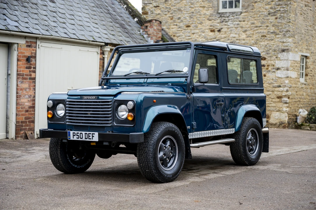 1998 Land Rover Defender 90 - Image 9 of 31