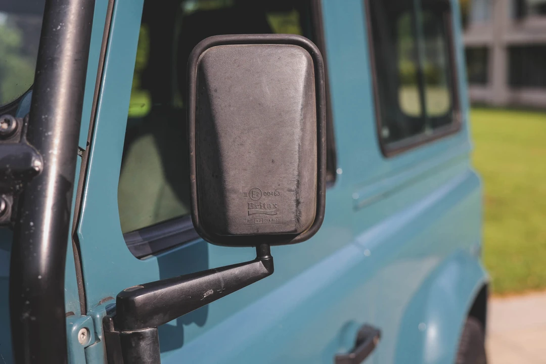 1998 Land Rover Defender 90 - Image 11 of 31