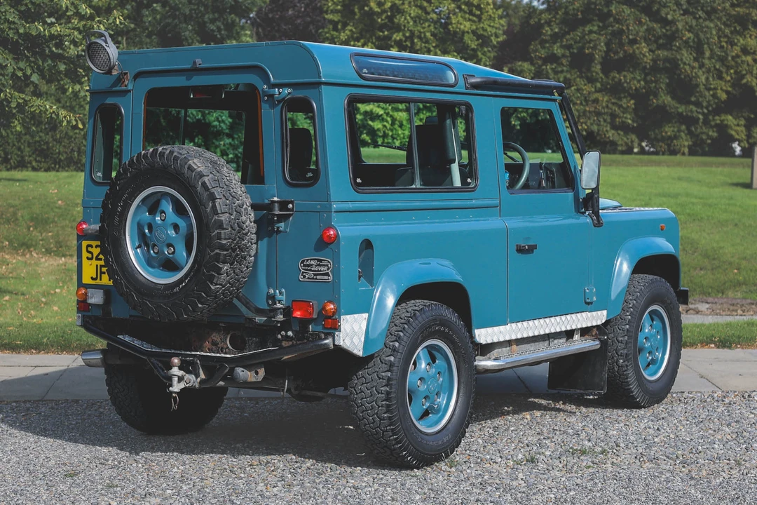 1998 Land Rover Defender 90 - Image 5 of 31