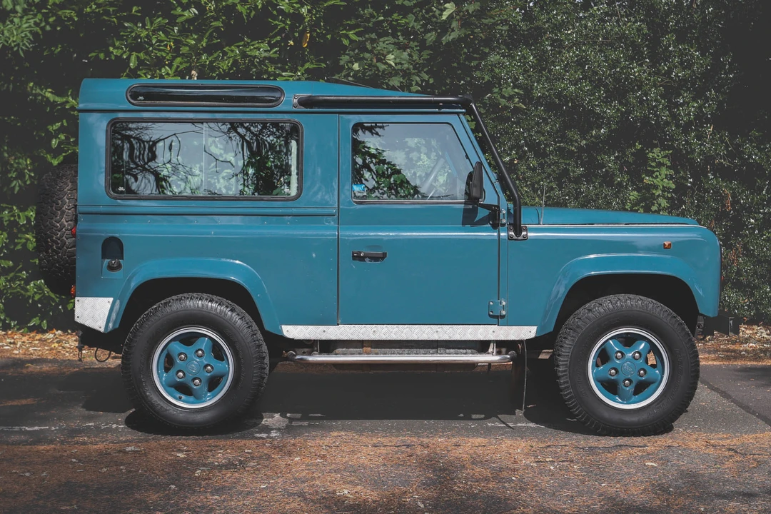 1998 Land Rover Defender 90 - Image 4 of 31