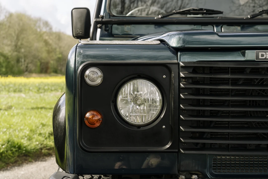 1998 Land Rover Defender 90 - Image 9 of 31