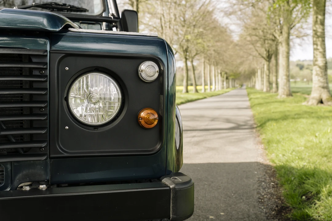1998 Land Rover Defender 90 - Image 12 of 31