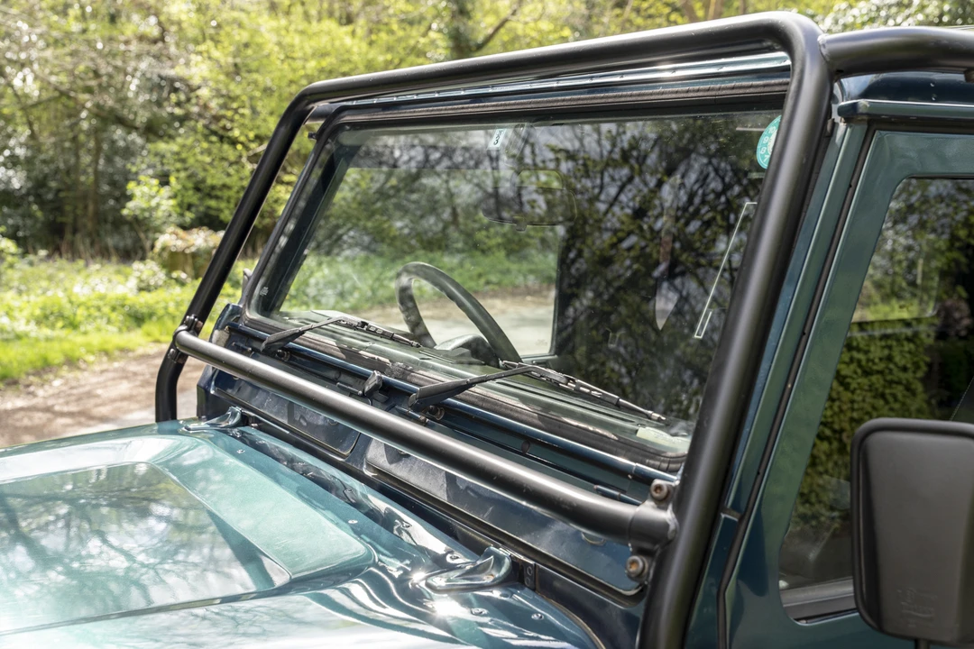 1998 Land Rover Defender 90 - Image 15 of 31