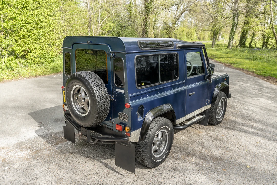 1998 Land Rover Defender 90 - Image 5 of 31