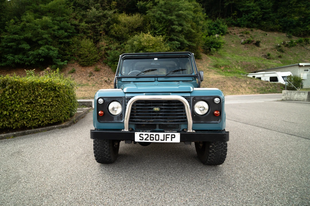 1998 Land Rover Defender 90 - Image 2 of 31