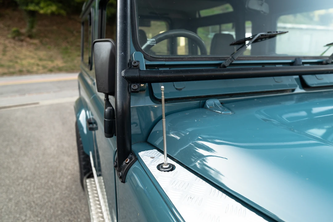 1998 Land Rover Defender 90 - Image 15 of 31