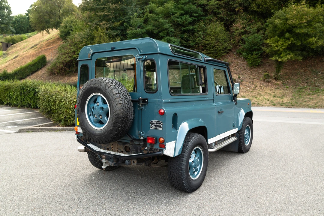 1998 Land Rover Defender 90 - Image 5 of 31