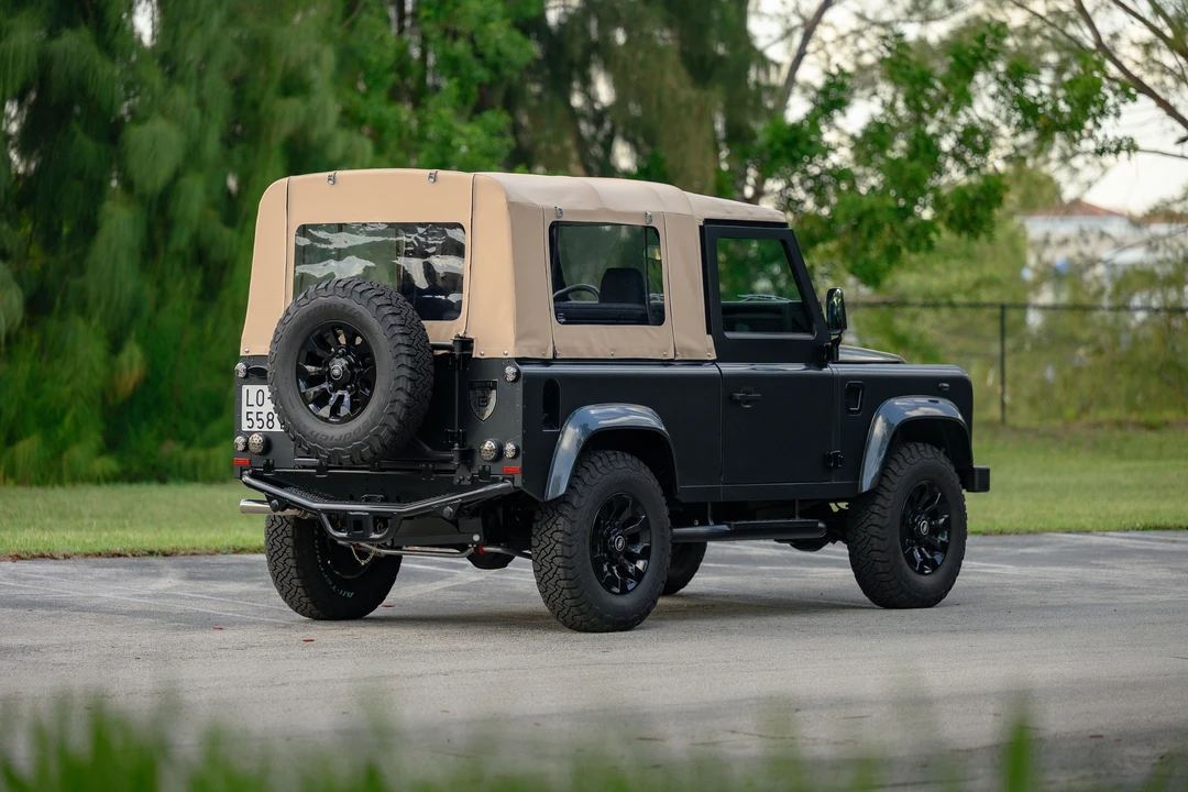 1998 Land Rover Defender 90 - Image 16 of 31