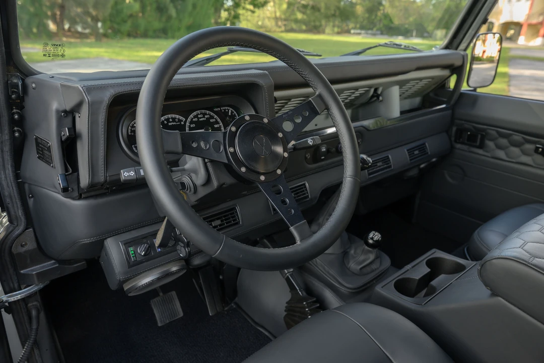 1998 Land Rover Defender 90 - Image 5 of 31