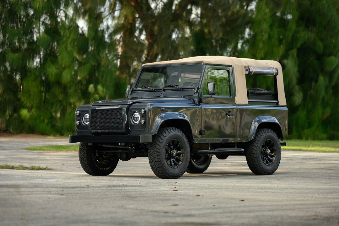 1998 Land Rover Defender 90 - Image 2 of 31