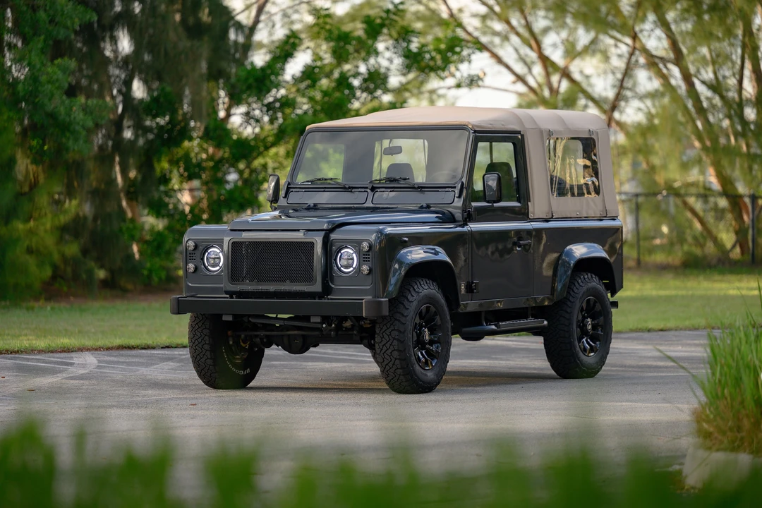 1998 Land Rover Defender 90 - Image 9 of 31