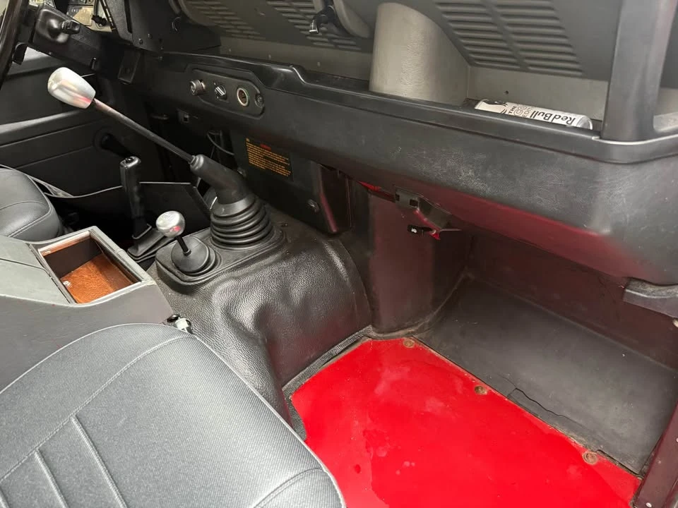 1998 Land Rover Defender 90 - Image 3 of 19