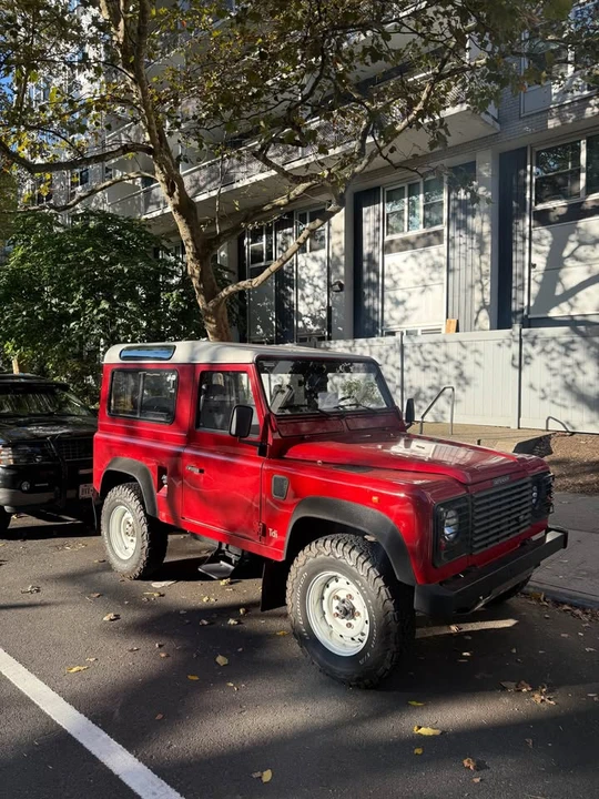 1998 Land Rover Defender 90 - Image 6 of 19