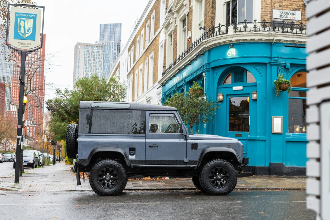 1998 Land Rover Defender 90 - Image 8 of 21