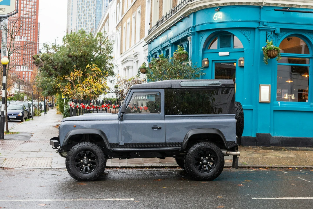 1998 Land Rover Defender 90 - Image 4 of 21