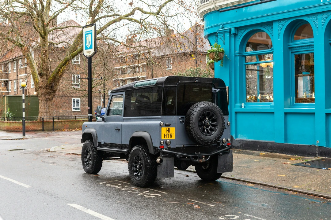 1998 Land Rover Defender 90 - Image 5 of 21