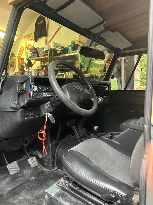 1998 Land Rover Defender 90 - Image 11 of 19