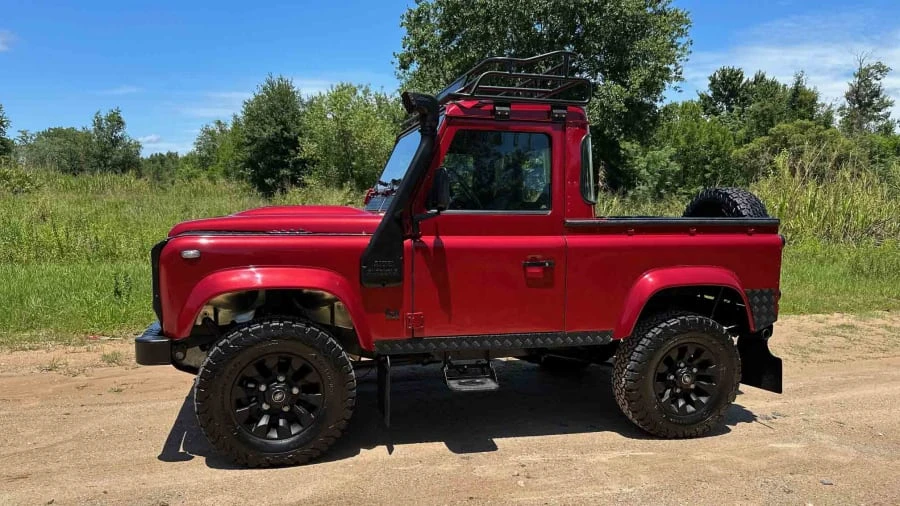 1998 Land Rover Defender 90 - Image 2 of 31
