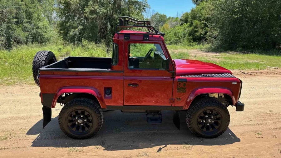 1998 Land Rover Defender 90 - Image 8 of 31