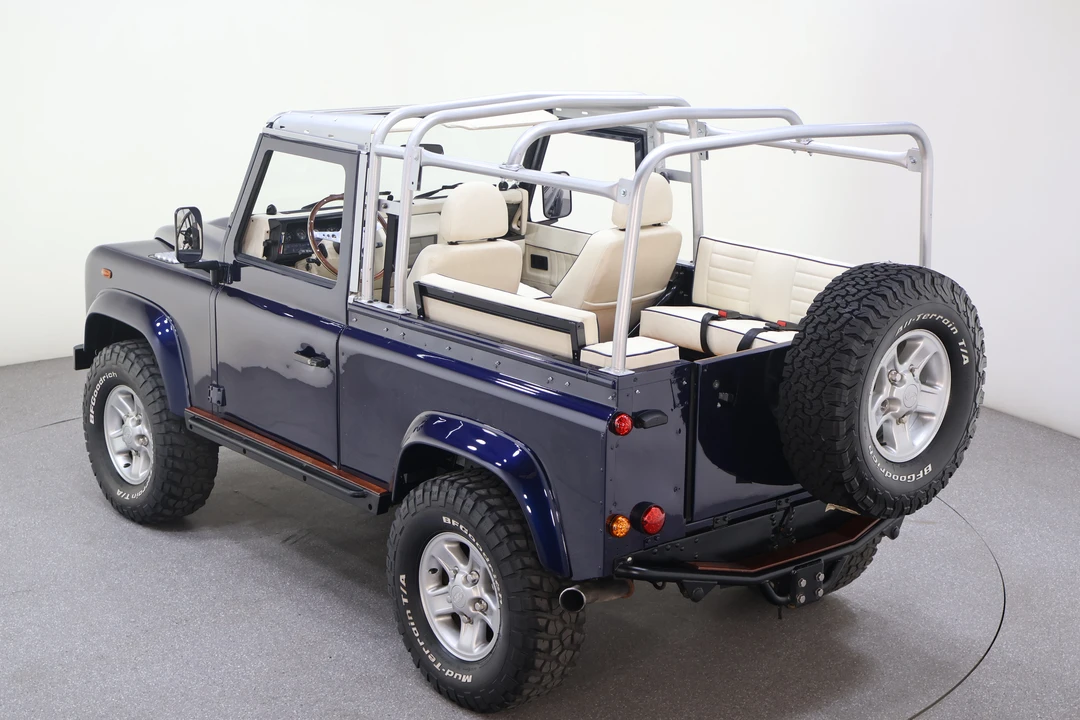 1998 Land Rover Defender 90 - Image 13 of 31