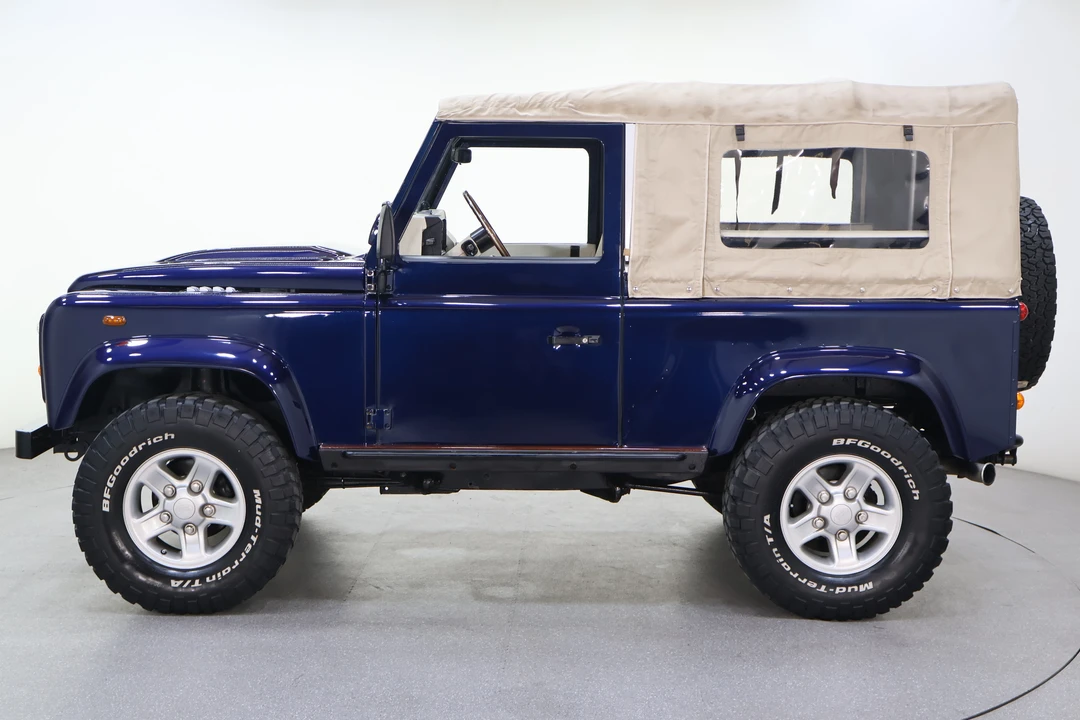 1998 Land Rover Defender 90 - Image 7 of 31
