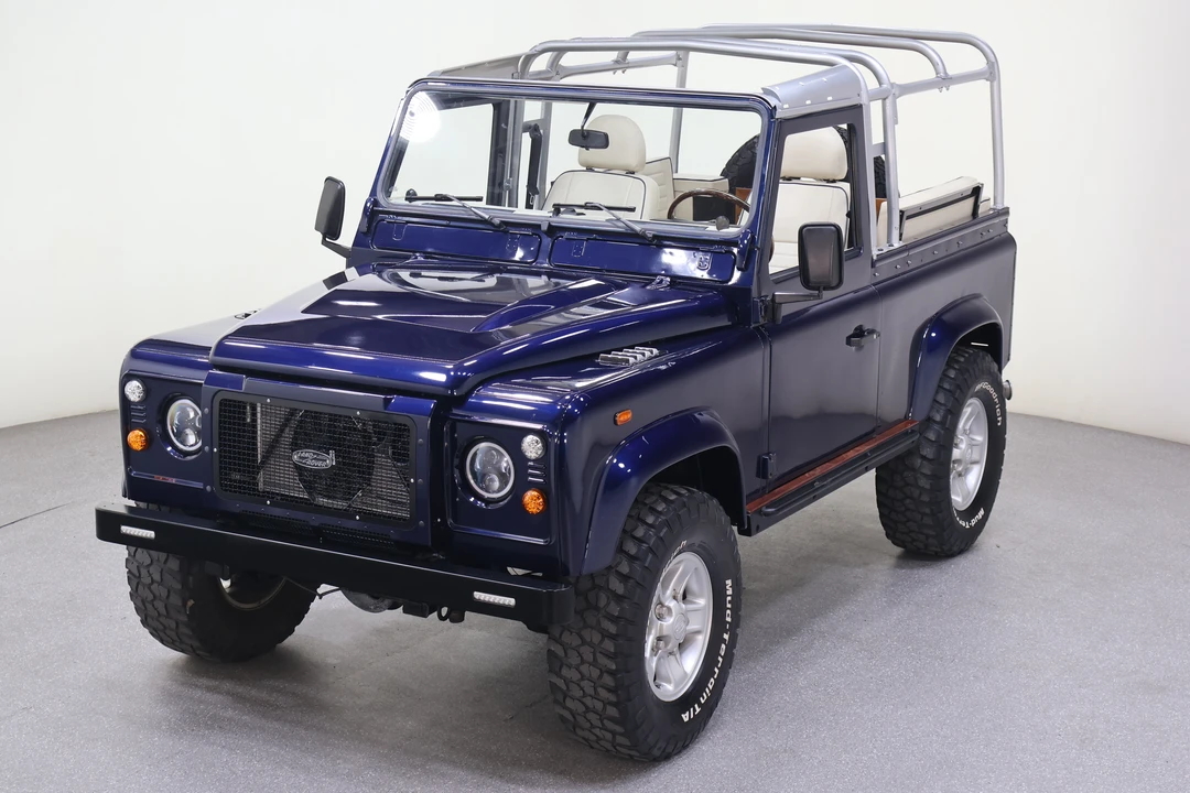 1998 Land Rover Defender 90 - Image 3 of 31