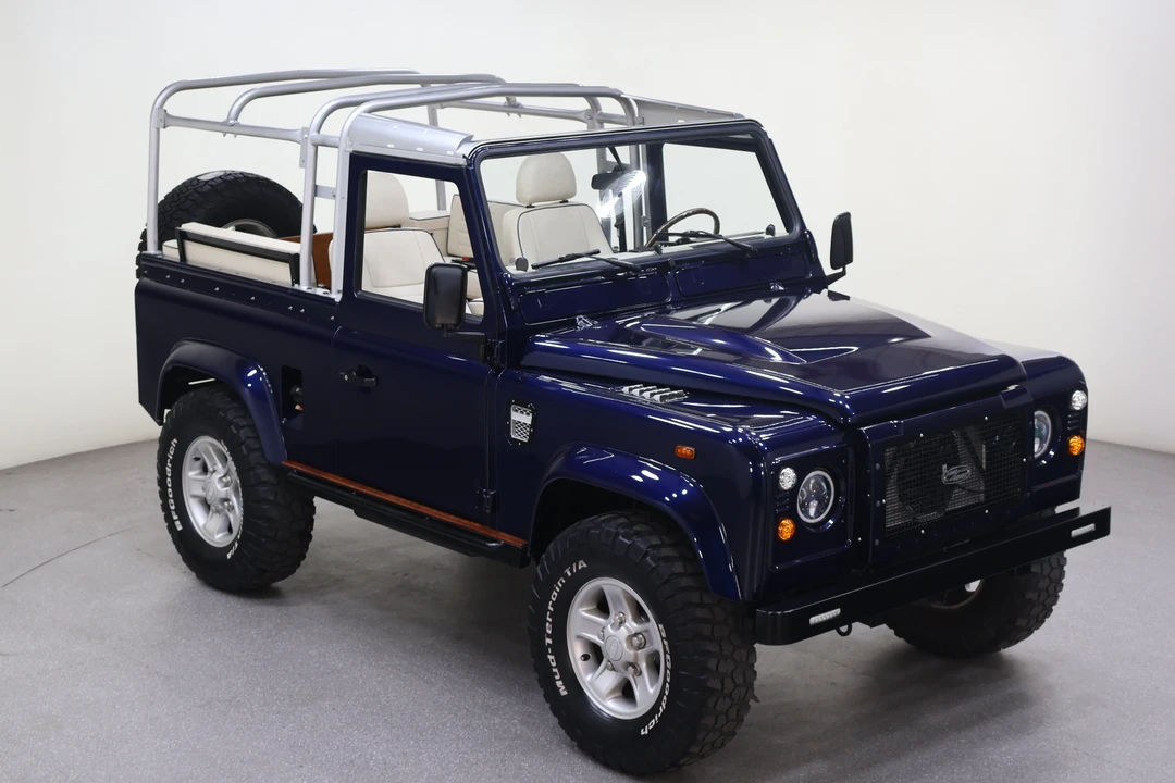 1998 Land Rover Defender 90 - Image 5 of 31