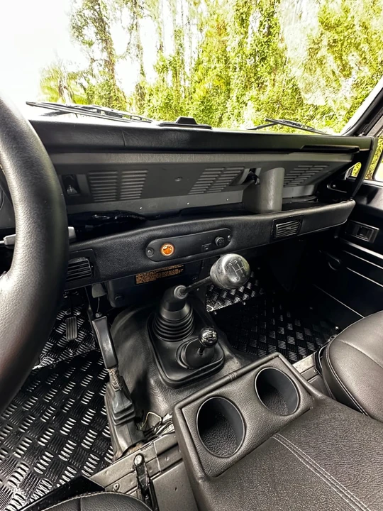 1998 Land Rover Defender 90 - Image 26 of 30