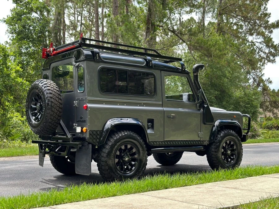 1998 Land Rover Defender 90 - Image 7 of 30