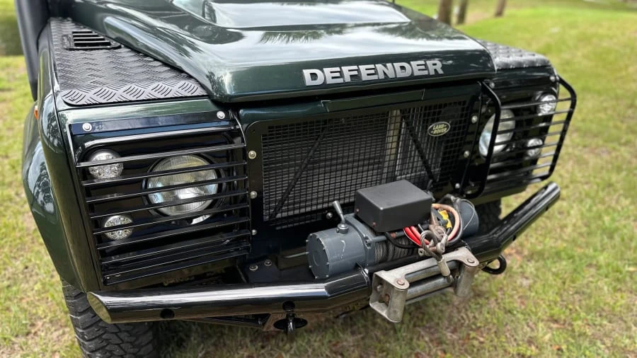 1998 Land Rover Defender 90 - Image 6 of 31