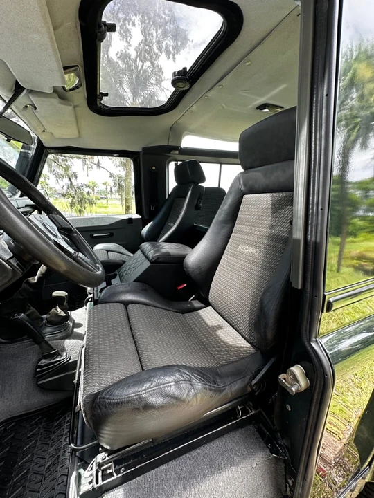 1998 Land Rover Defender 90 - Image 28 of 31