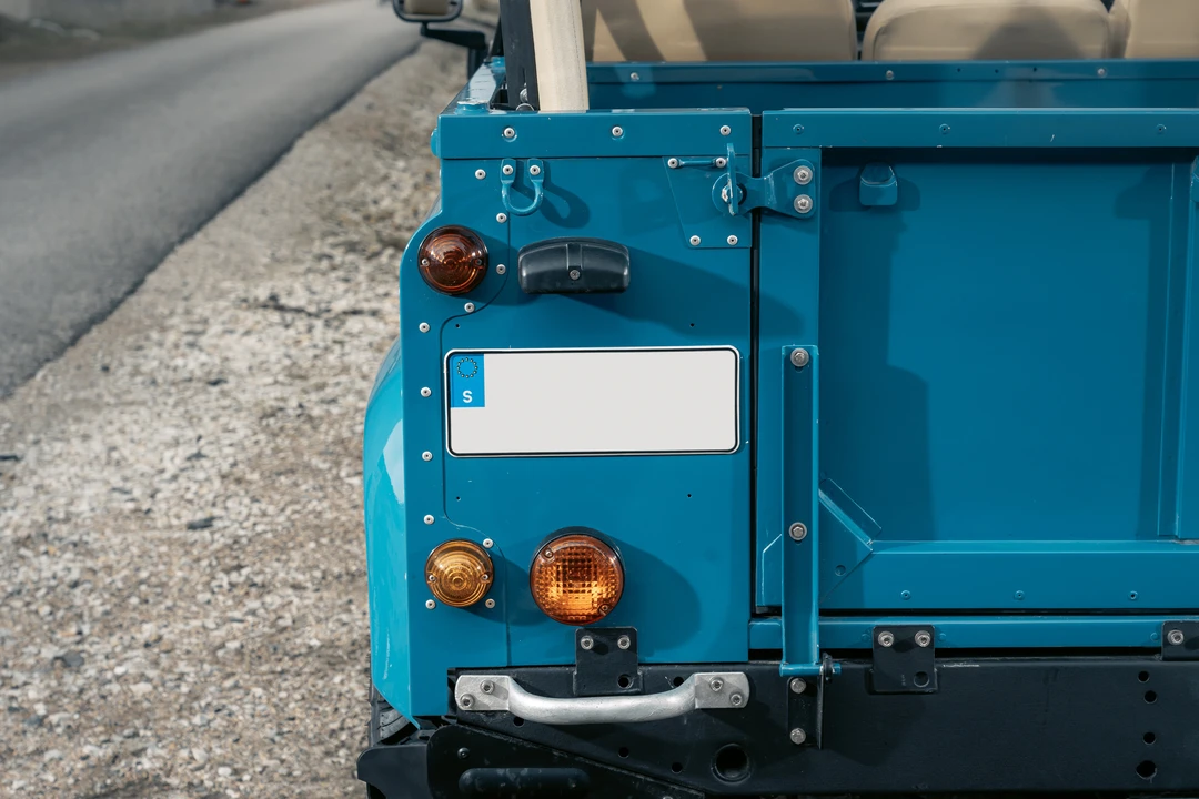 1998 Land Rover Defender 90 - Image 17 of 31