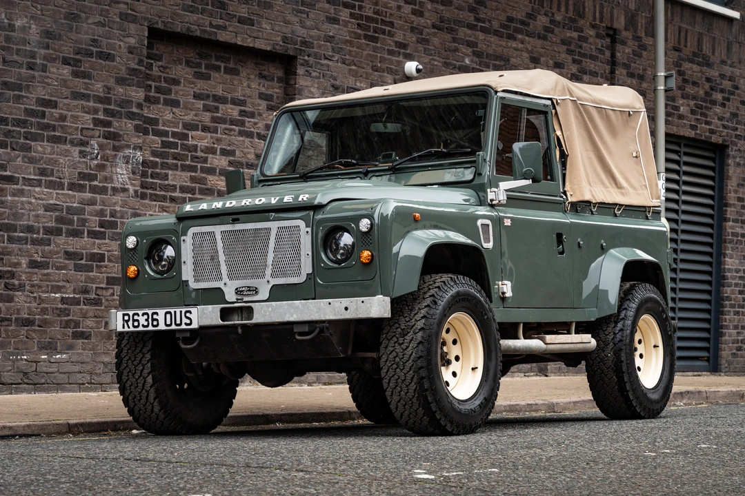 1998 Land Rover Defender 90 - Image 2 of 31